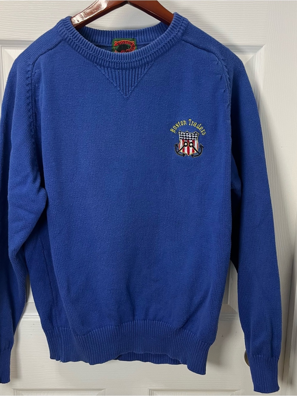 Boston Traders VTG Men Blue Crewneck Sweater with Embroidered Crest Size Medium - Picture 8 of 13